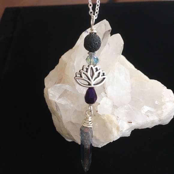 Lotus Aromatherapy Necklace - Picture 2 of 4